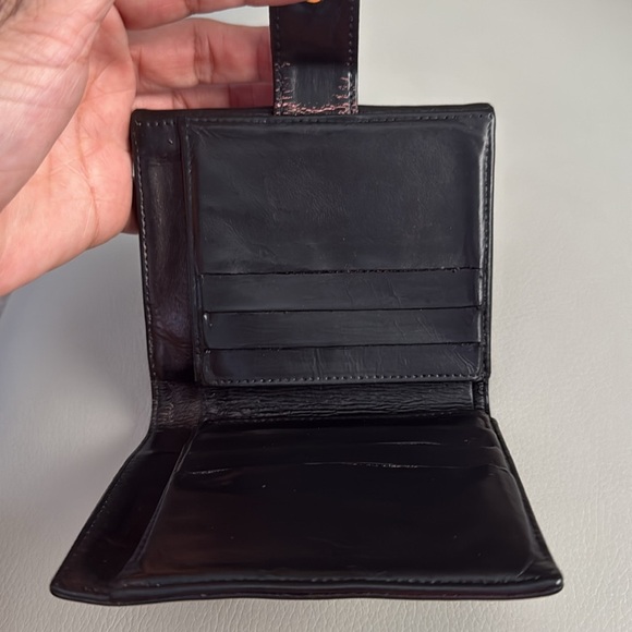 Authentic Chanel Small Wallet - Picture 8 of 8